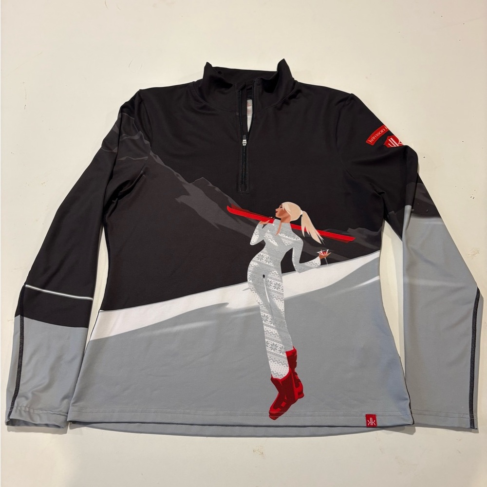 Black and Gray Graphic Pullover